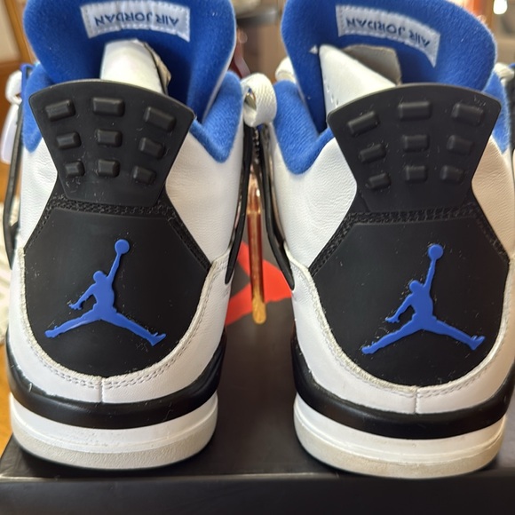 Jordan 4 main image 7